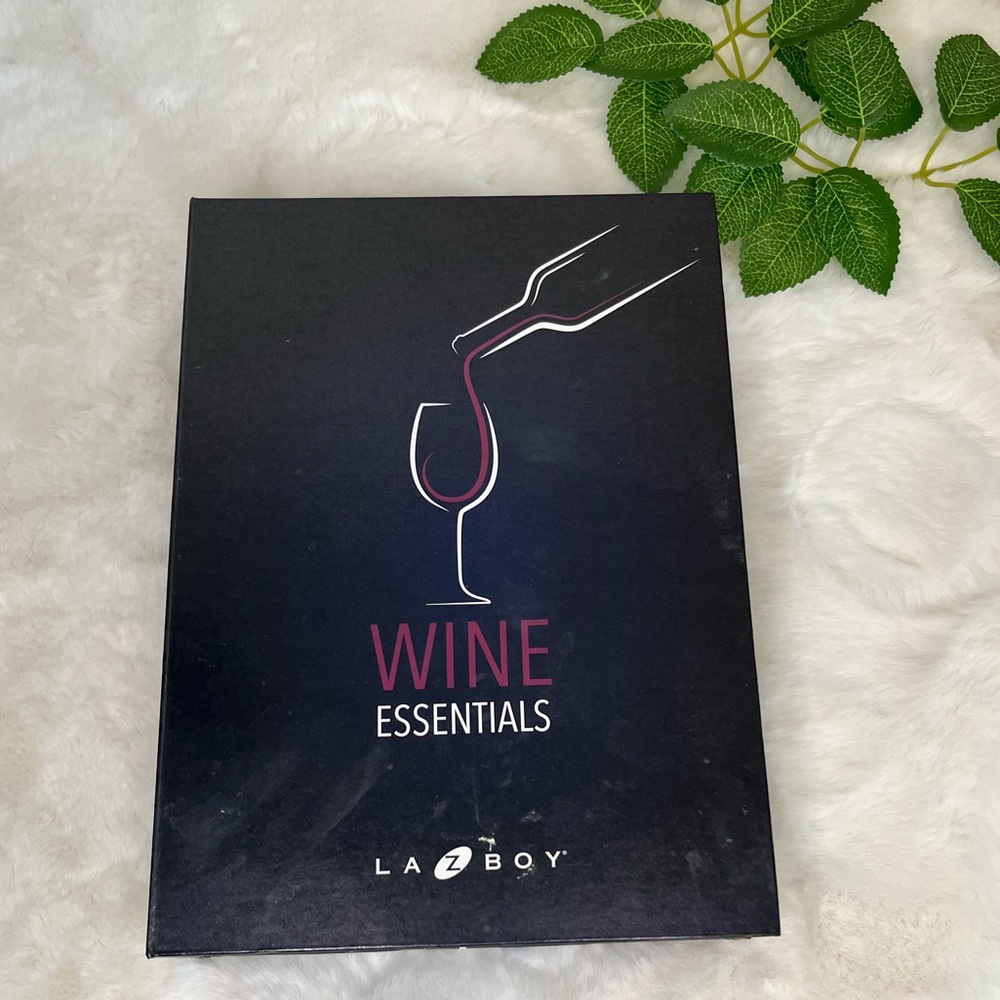 LA Z BOY Wine Essentials